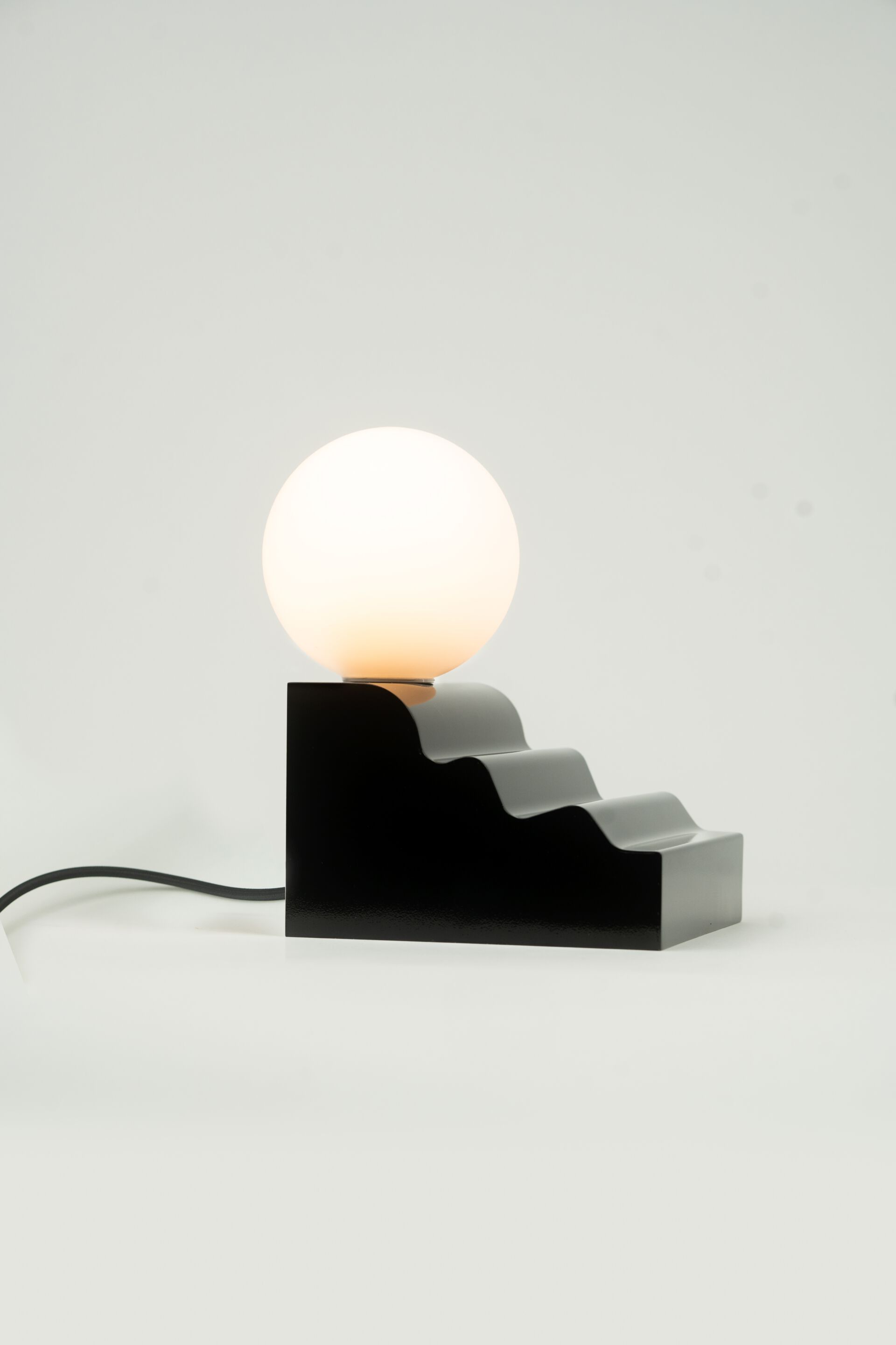 Светодиодная настольная лампа CVL Luminaires Les Dé-moulures ARCH-00064791 - Вид №9