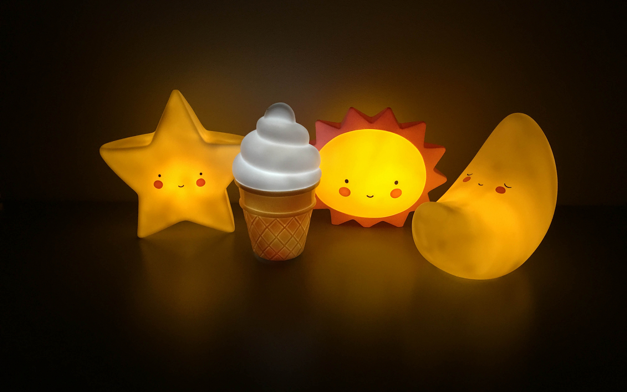 Ночник детский White Ice Cream LITTLE LOVELY COMPANY  281729 Белый;желтый Santreyd  - Вид №5