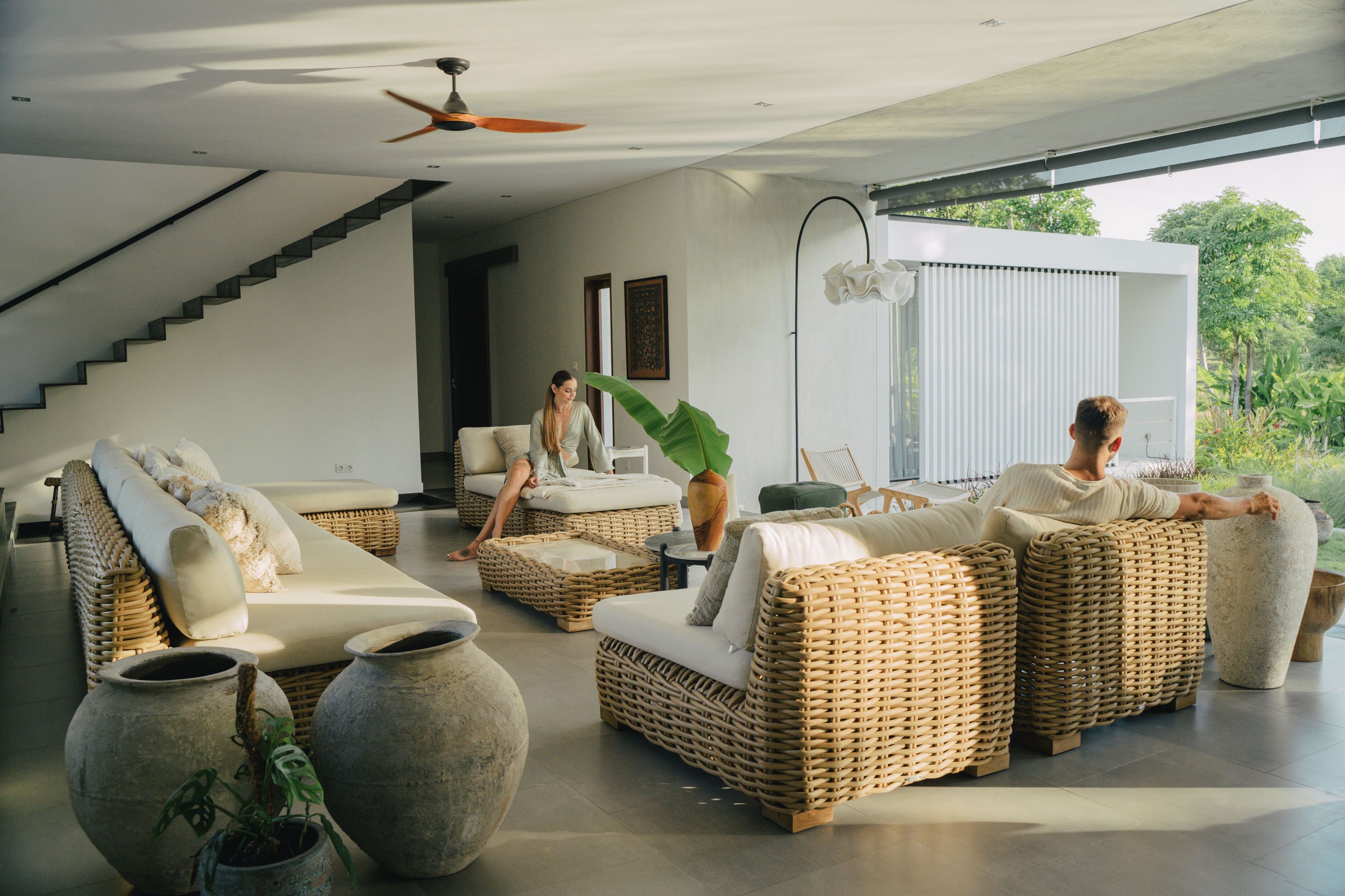 Мраморный прямоугольный низкий садовый столик cbdesign Bubble ARCH-00093308 - Вид №1