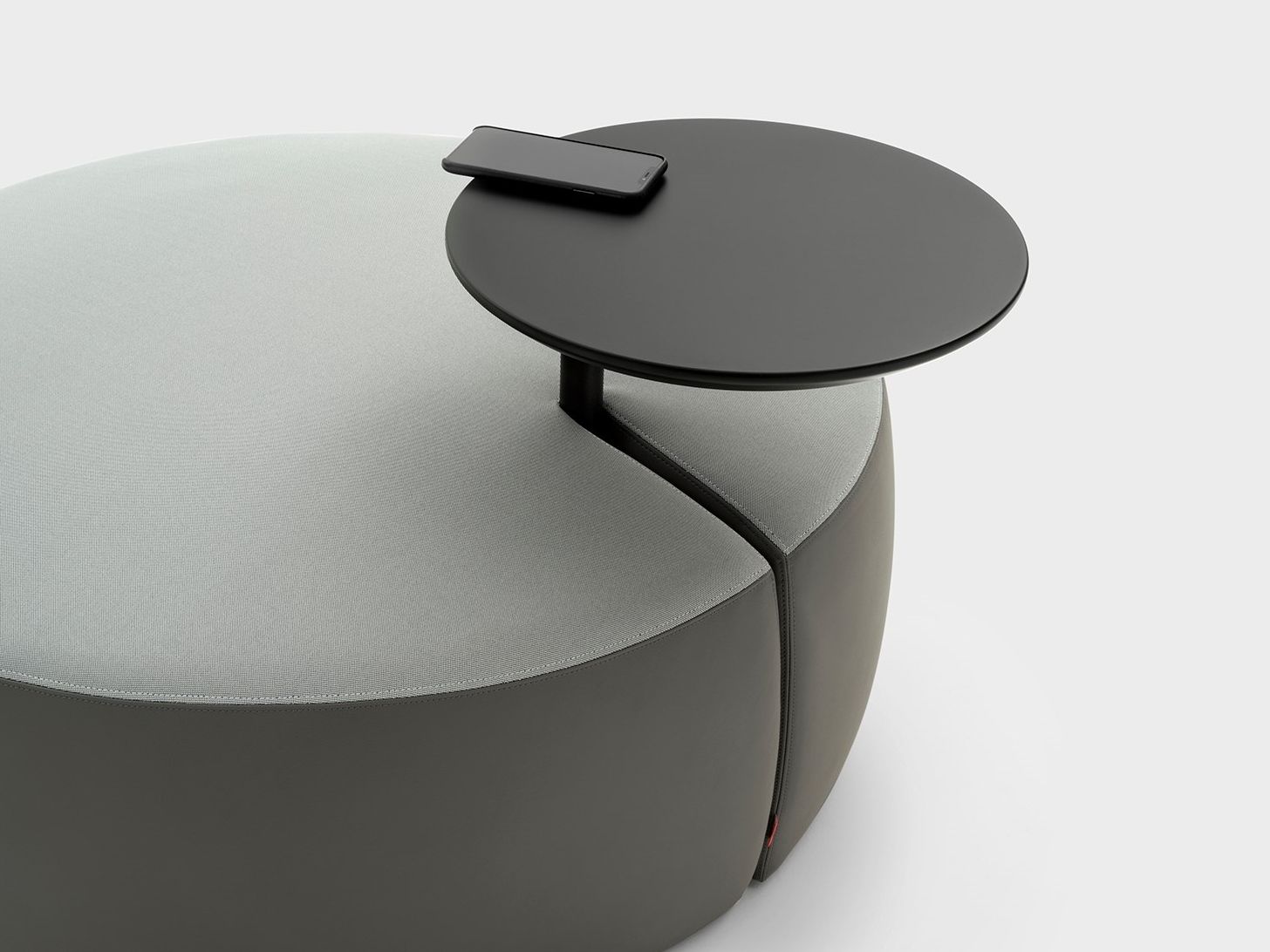 Круглый журнальный столик с USB-разъемом Viganò Tommy ARCH-00100227 - Вид №1