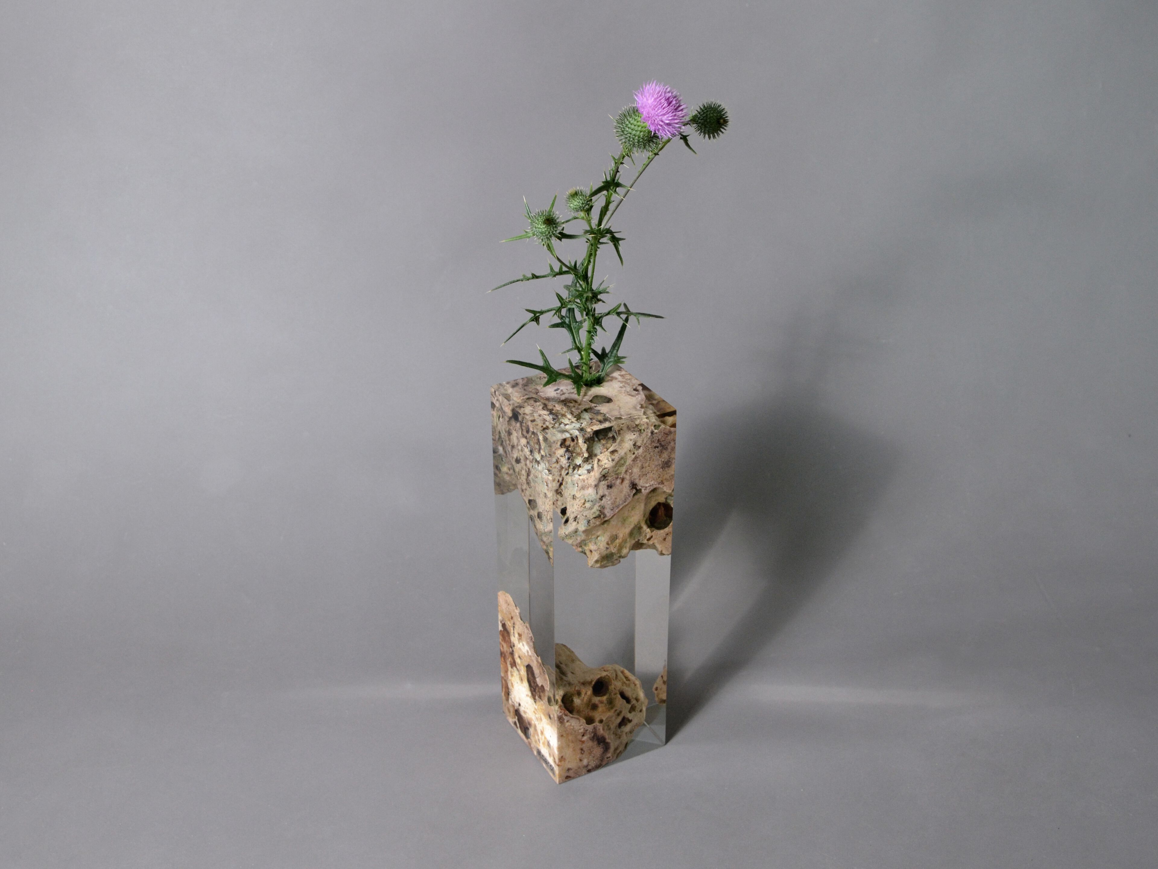 Ваза из карстовой породы и смолы alcarol Bedrock ARCH-00109188 - Вид №2