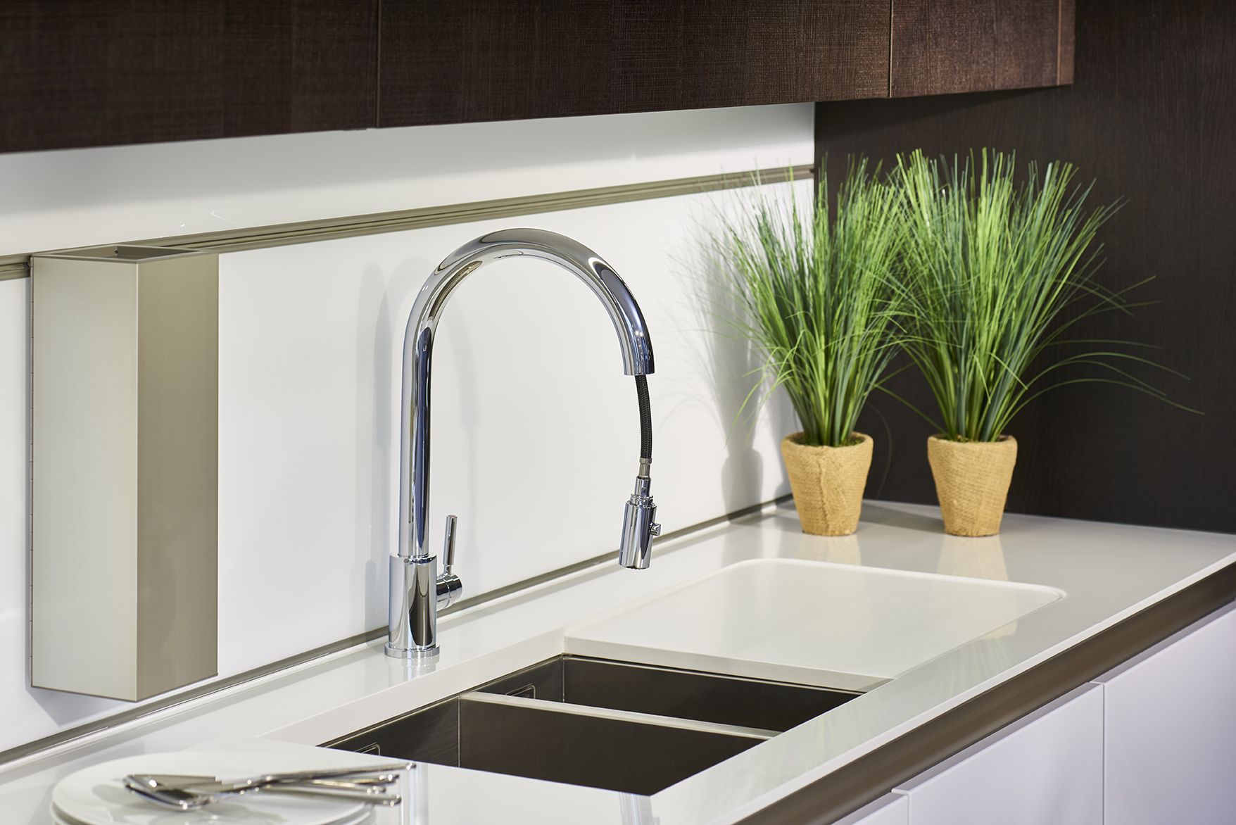 4044 Моноблочный смеситель для мойки Juliet с функцией ополаскивания вниз Traditional Perrinandrowe - Вид №3