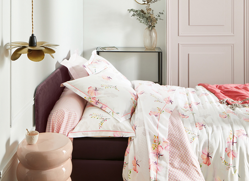 DELICAT_B_200 КПБ 200/220 прост 280/320 2 нав 50/75 сатин 280TC (в подарочной коробке) Blanc des Vosges Santreyd 