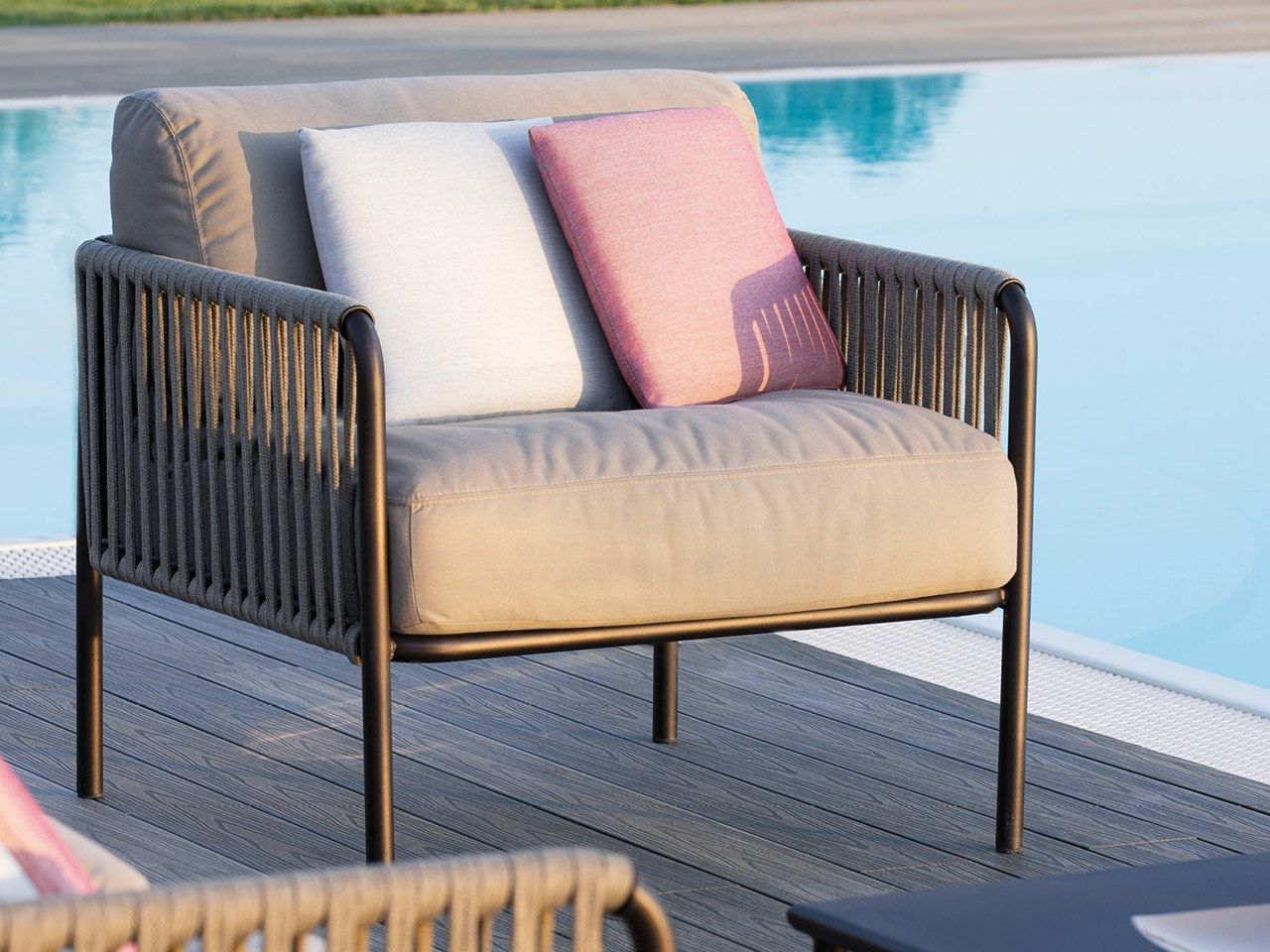 Кресло для сада из акриловой ткани с подлокотниками Vermobil Ки-Уэст ARCH-00008846 - Вид №2