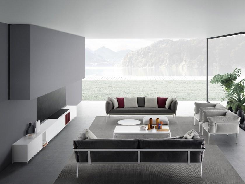 MDF Italia Кресло с обивкой из ткани с подлокотниками Yale sun-id-1470211 - Вид №1