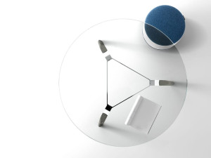 Круглый стеклянный стол для встреч