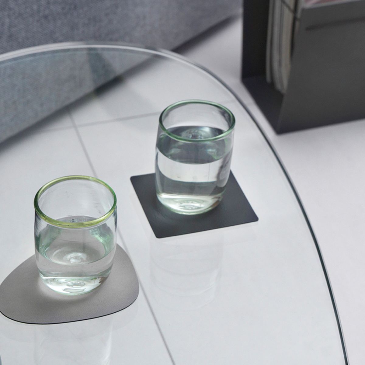 981185 NUPO anthracite подстаканник квадратный10x10 см, толщина 1,6 мм;LIND DNA  - Вид №1