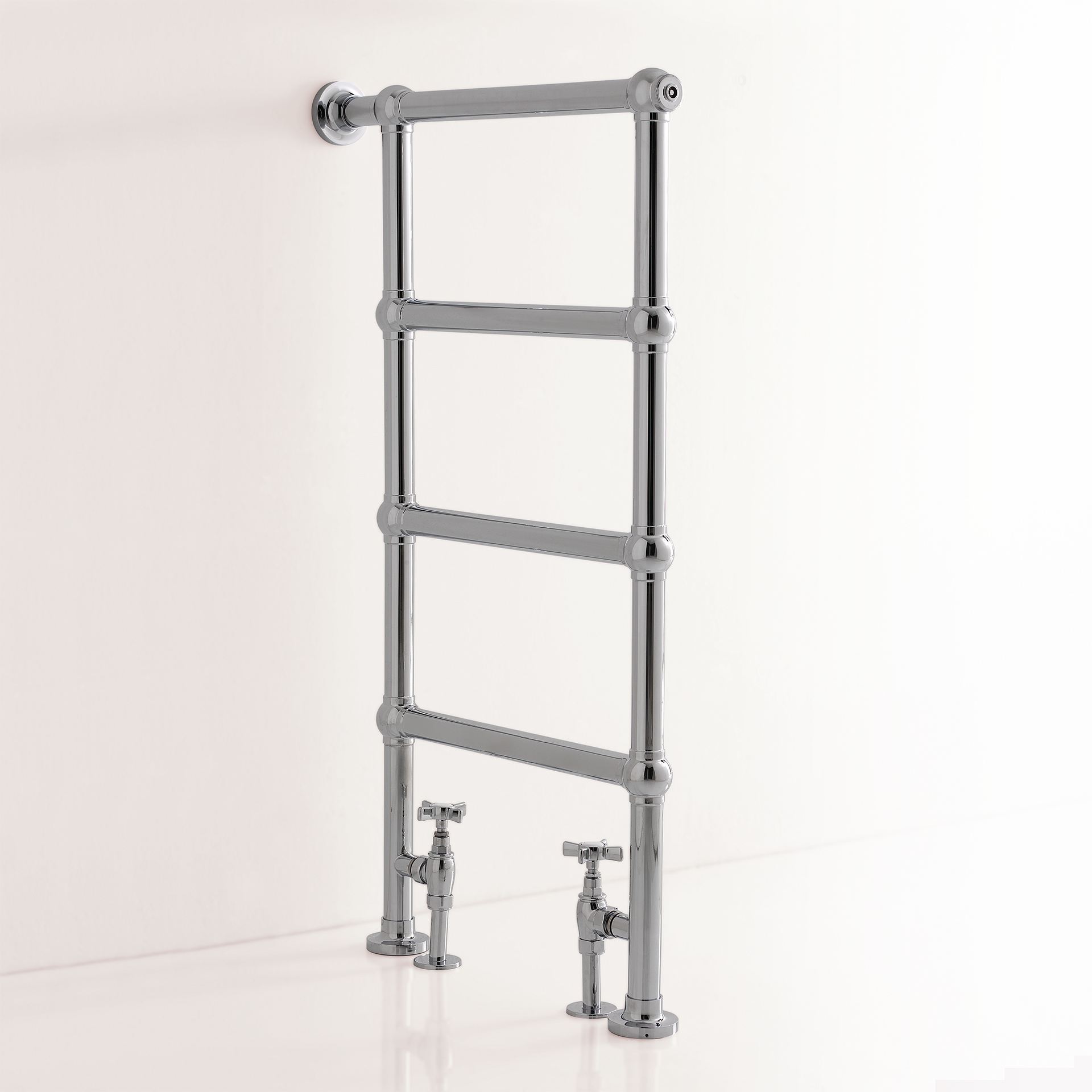 1236 3SC Настенный полотенцесушитель FLAG из латуни, версия с подогревом воды. диаметр трубы 30мм. Включены клапаны. Classico Treesseci 3SC