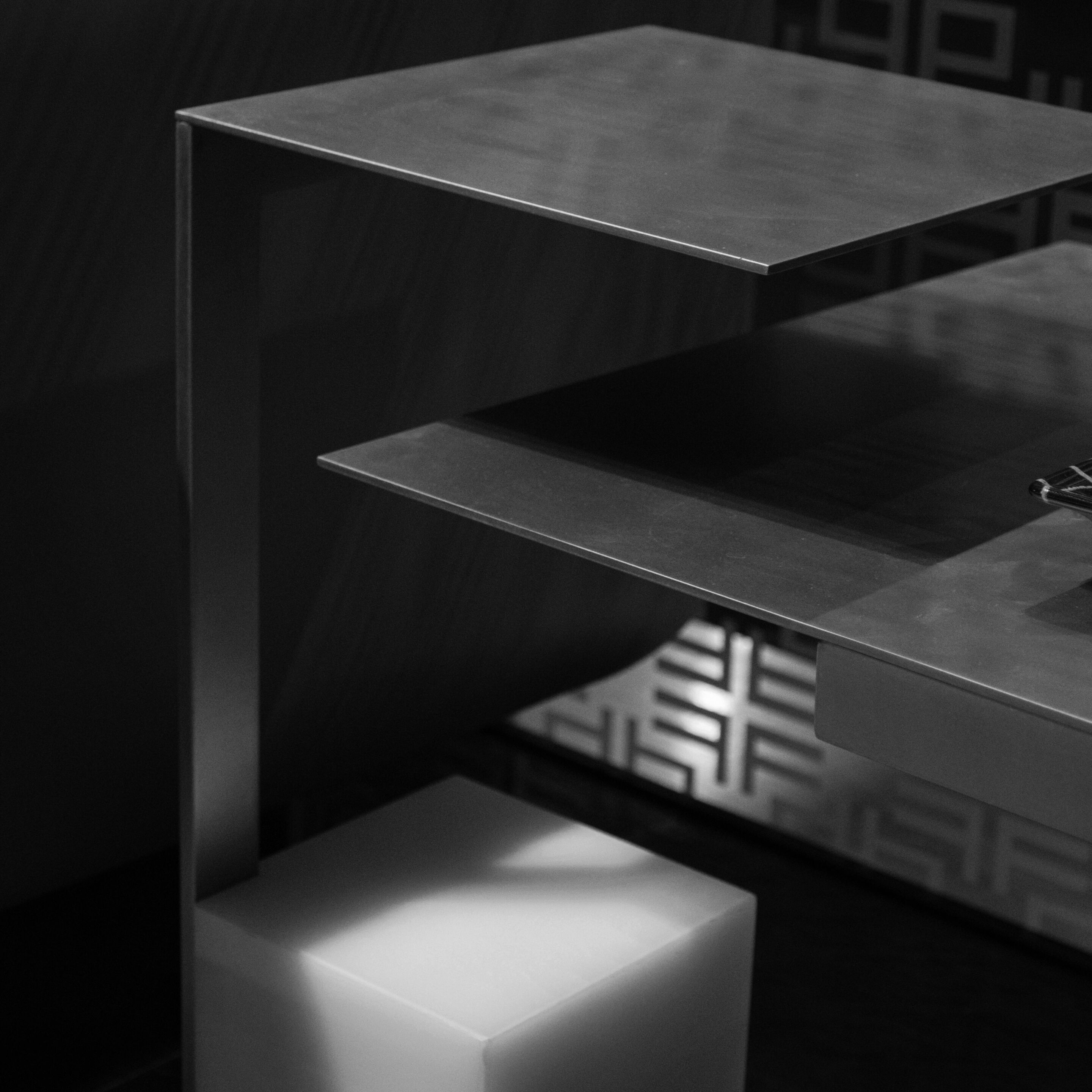 Квадратный стол для сервировки Wayne Enterprises Home Collection WE-202 ARCH-00104100 - Вид №1