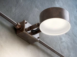 Aldo Bernardi Регулируемый настенный светодиодный уличный светильник из латуни Acelum