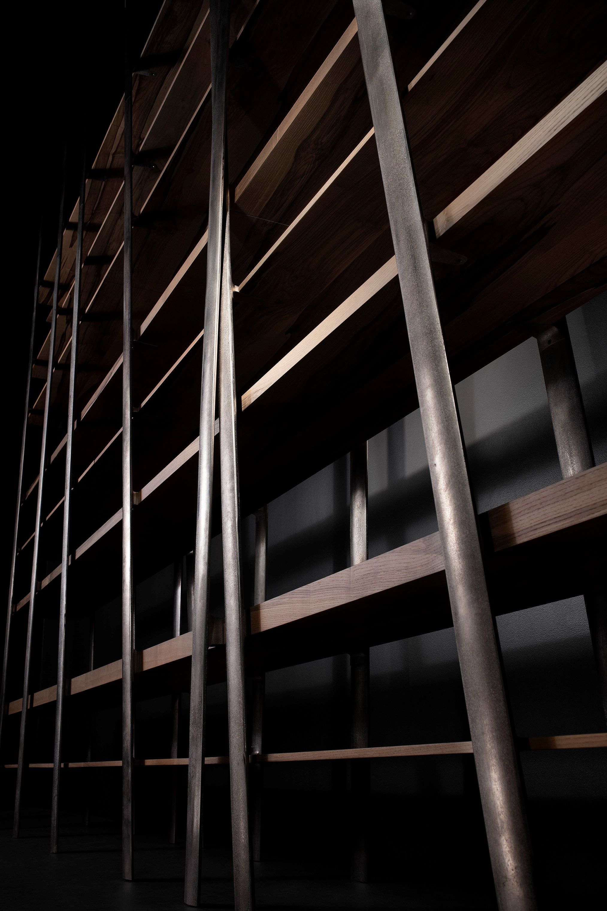 Оловянный книжный шкаф с деревянными полками Henge WEB ARCH-00083182 - Вид №1