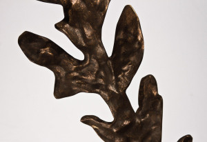 Металлическая настольная лампа