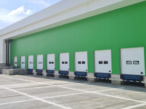 Изолированная металлическая панель для фасада