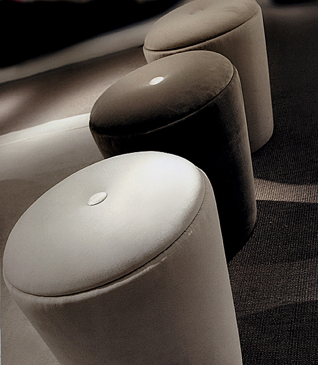 Пуф  SOFTHOUSE TRUPI 01 