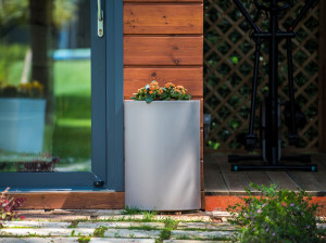 Полиэтиленовый садовый горшок