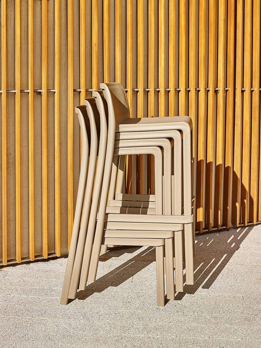 Ezpeleta Табурет из полипропилена с подставкой для ног  Mt-att00/mt-att01  - Вид №3