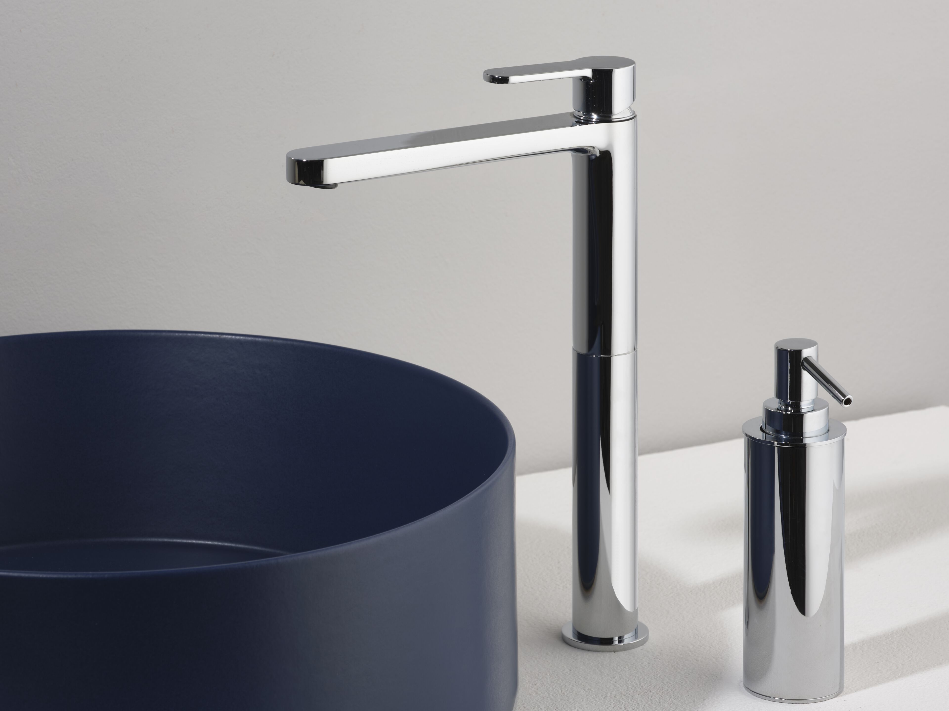 Однорычажный смеситель для раковины с одним отверстием Ritmonio ARCH-00066378