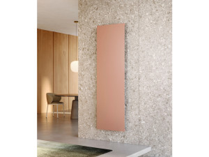 Стальная вертикальная панель полотенцесушитель