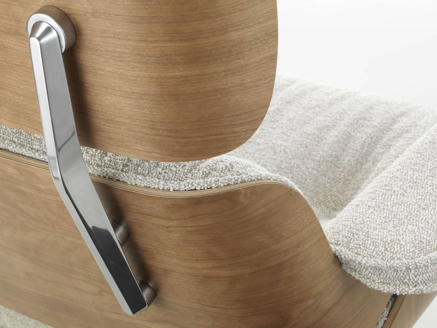 Тканевое вращающееся кресло с подставкой для ног VITRA Eames Lounge Chair ARCH-00010548 - Вид №8