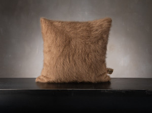 Квадратная подушка из шерсти и ангоры