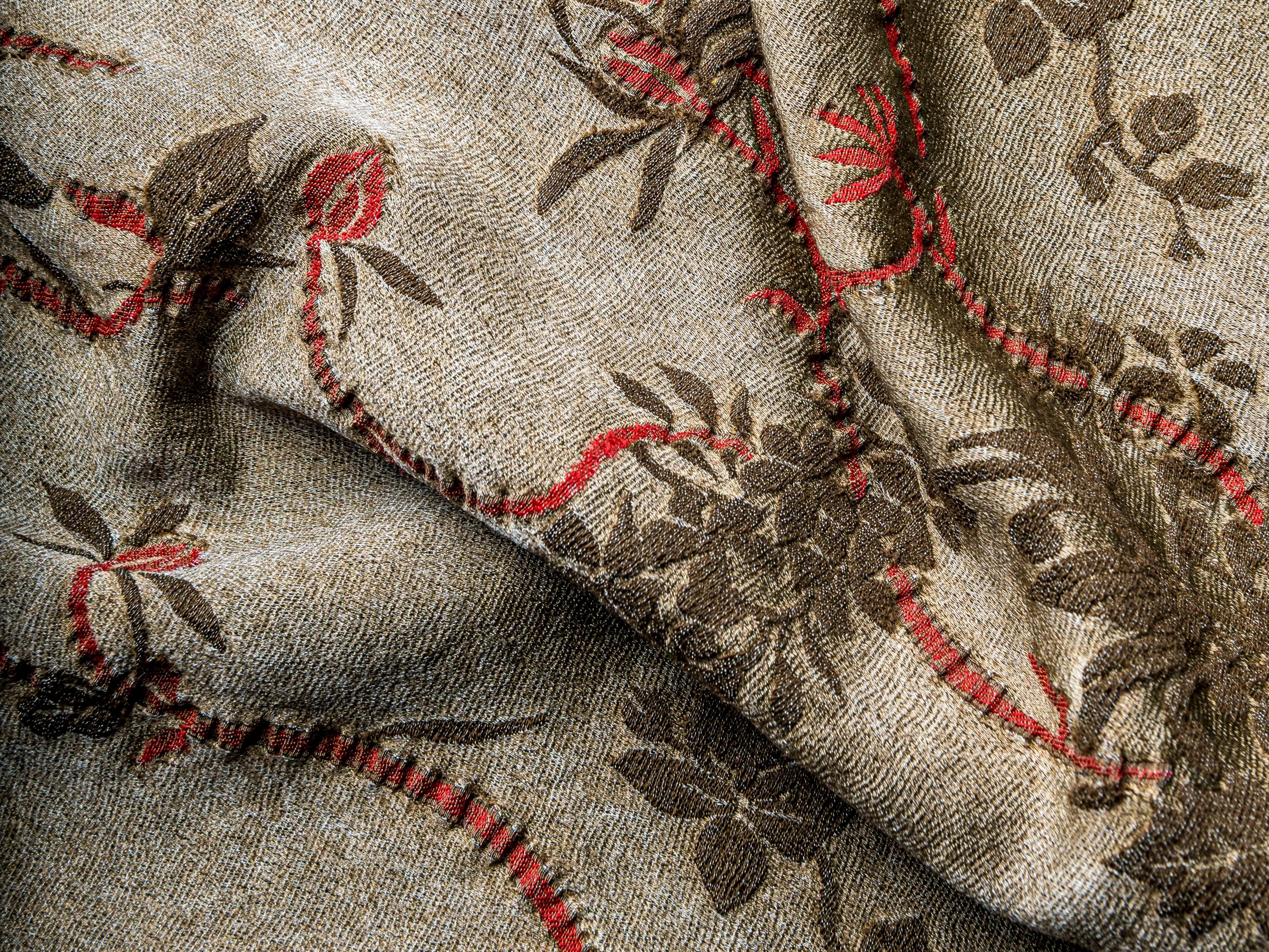 Жаккардовая ткань из шерсти и вискозы с цветочными узорами The House of Lyria MONZON ARCH-00065182