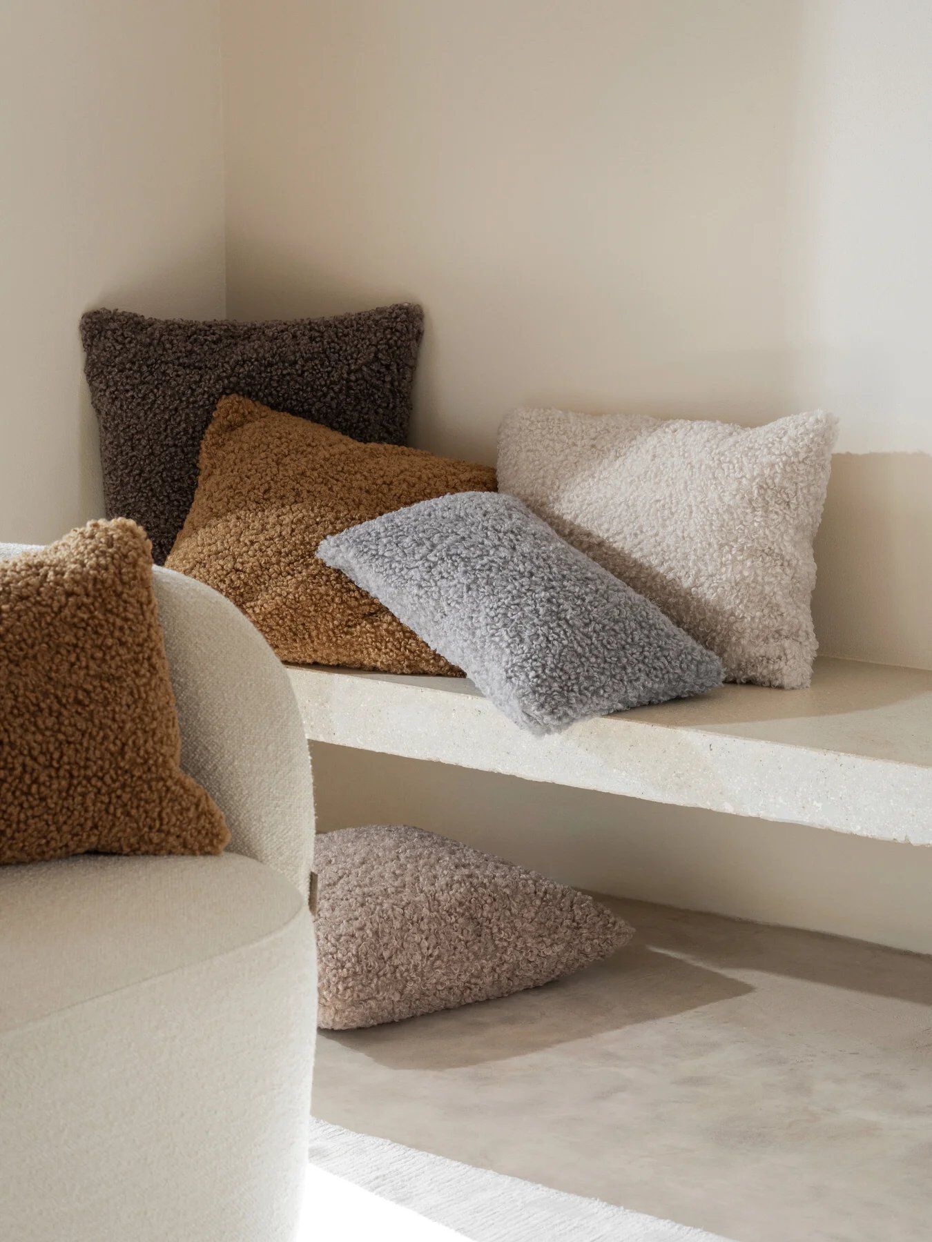 Прямоугольная подушка из ткани blomus Teddy ARCH-00050814 - Вид №19