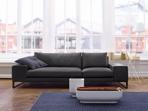 Ligne Roset 3-х местный кожаный диван