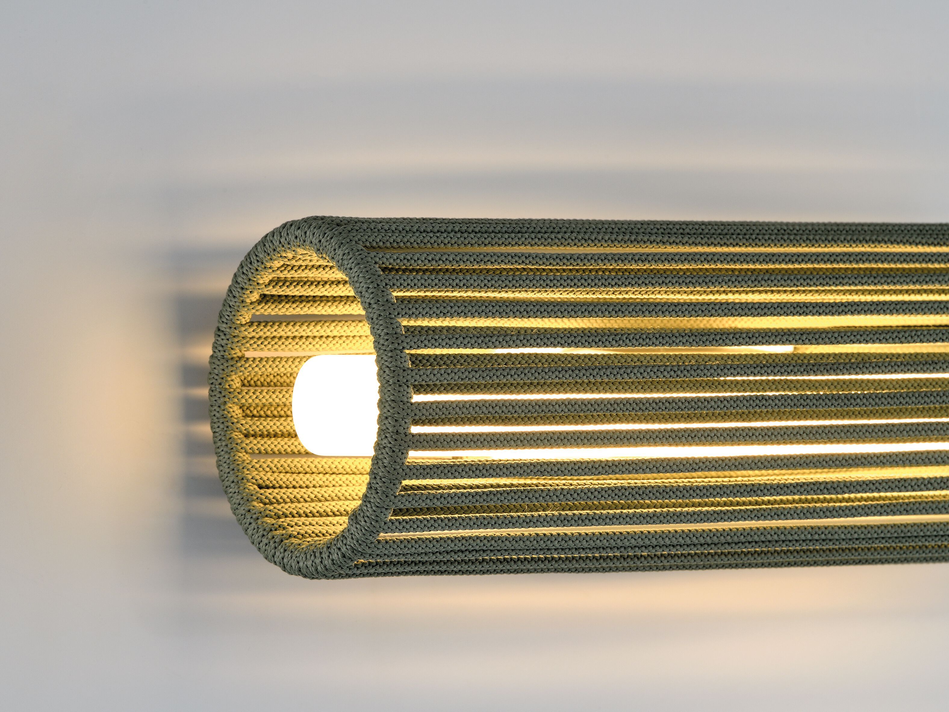 Светодиодный настенный светильник из переработанного металла и веревки Olé Lighting Habe ARCH-00151476 - Вид №1