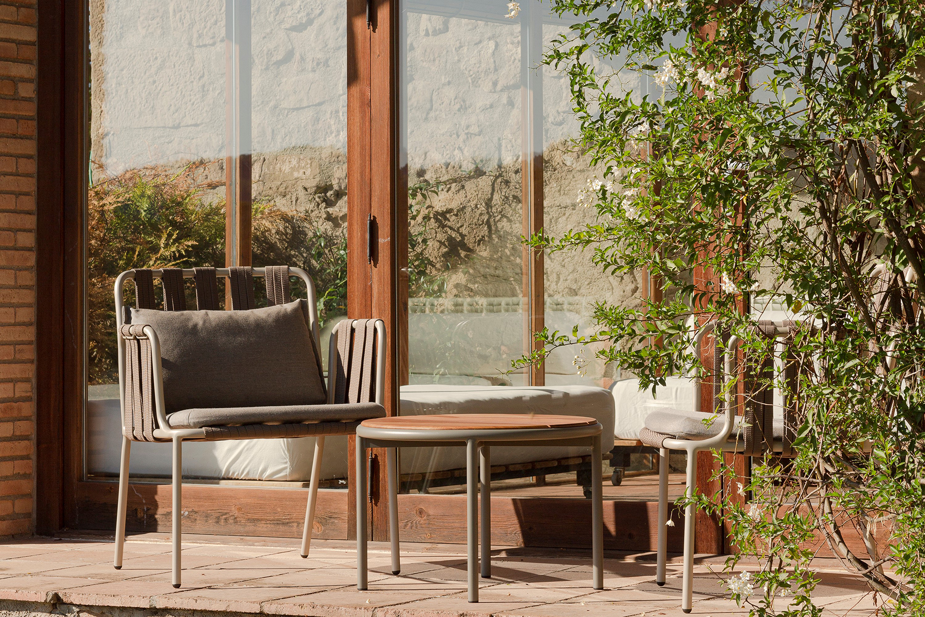 Низкое кресло Teja Bivaq sun-id-1986051 - Вид №3