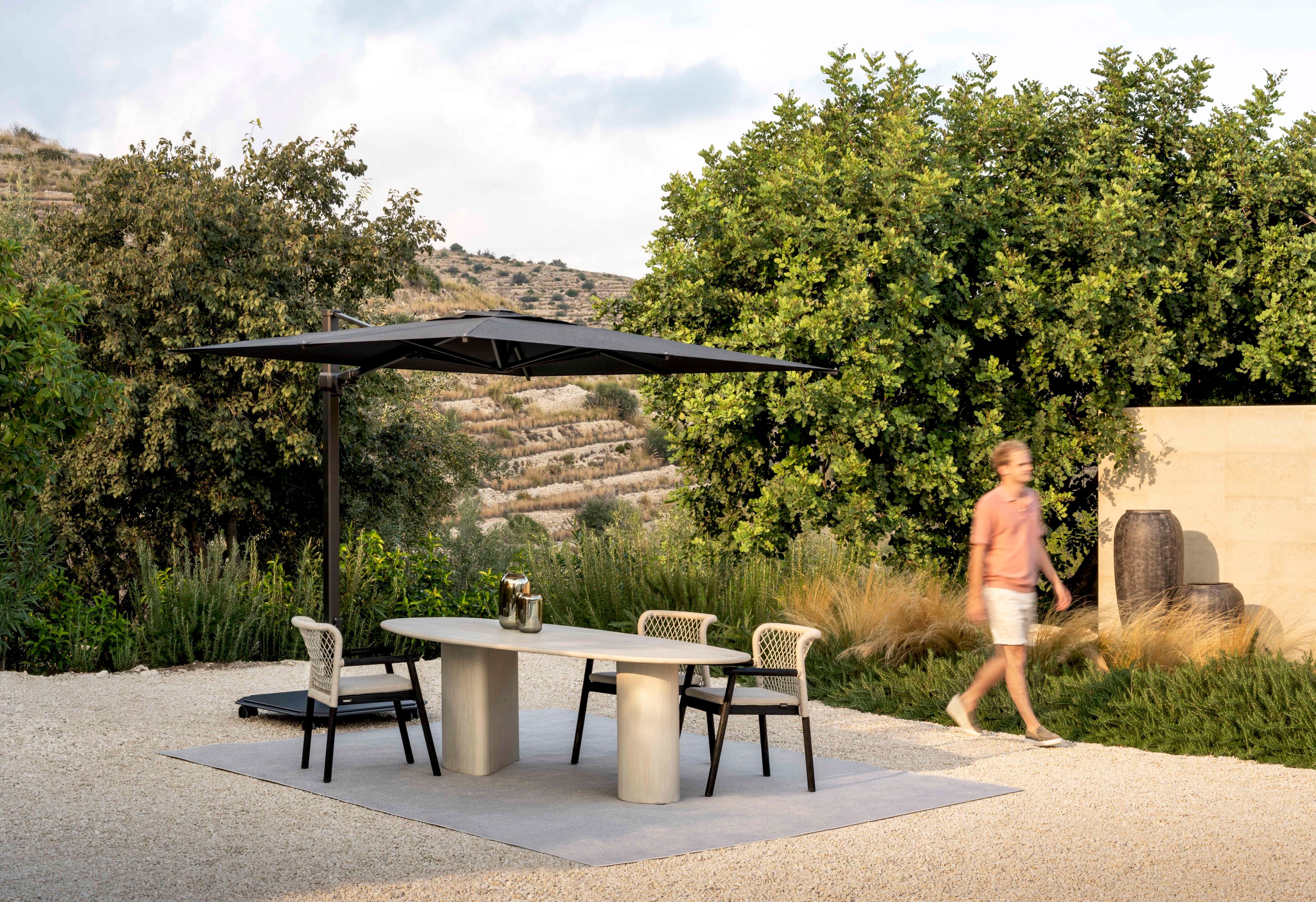 Овальный стол из цементных материалов Jardinico Комо ARCH-00132443 - Вид №1