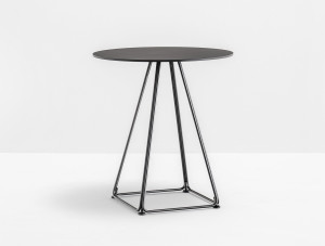 Стальной стол для контракта