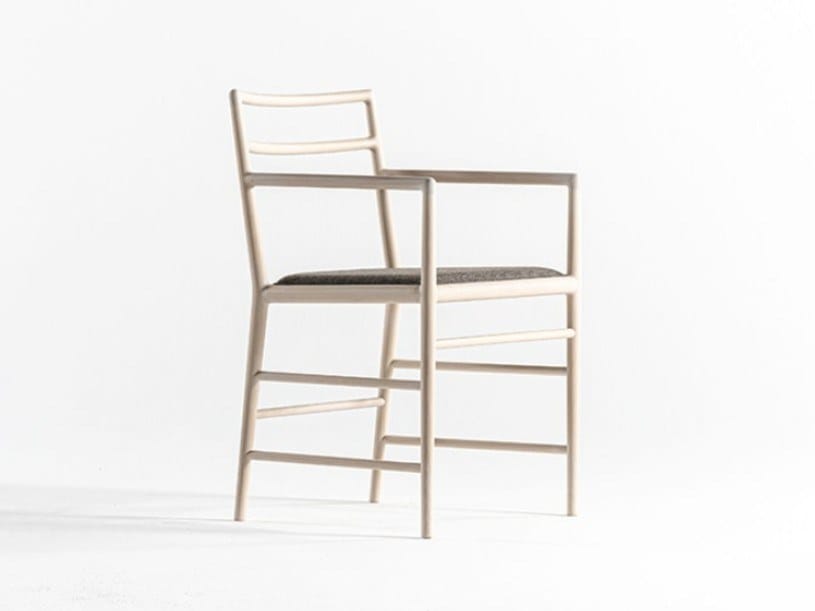 Стул из бука с подлокотниками и встроенной подушкой DE PADOVA THE SENSITIVE LIGHT CHAIR ARCH-00074562 - Вид №5