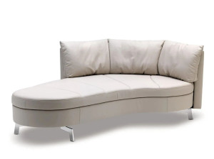 Кожаный изогнутый диван