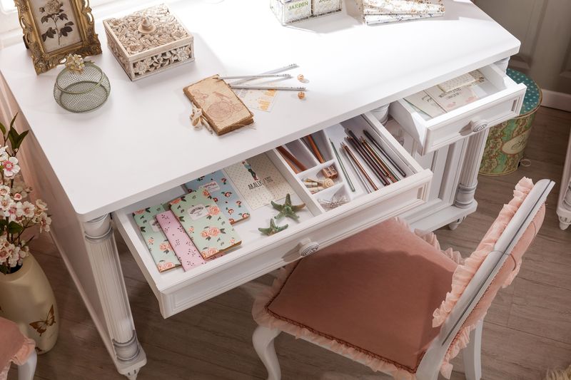 Письменный стол белый с ящиками и дверцей 117 см Romantic CILEK ROMANTIC 00-3832446 Белый Santreyd - Вид №4