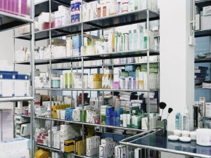 Металлический модульный высокий офисный шкаф