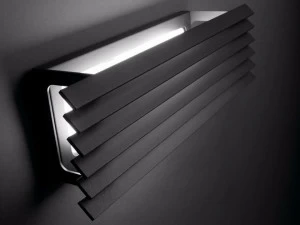 BOVER Настенный светильник из окрашенного металла Lineana