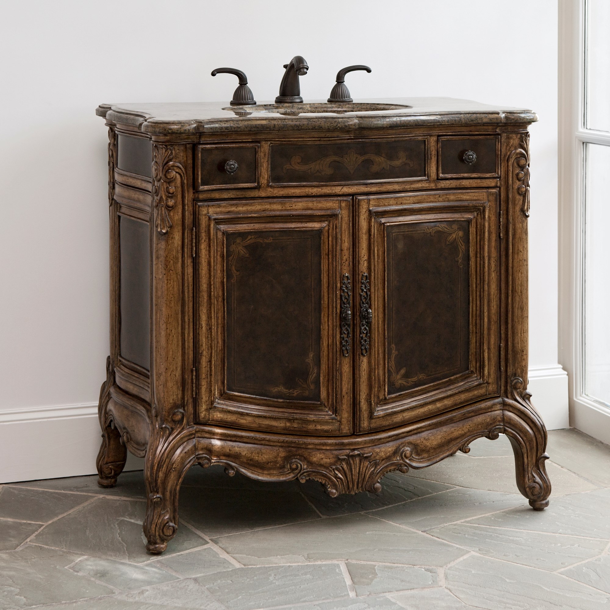 Тумбочка, большая (от 37 до 59,5) 06418-110-300 Winslow Sink Chest  Ambella  - Вид №1