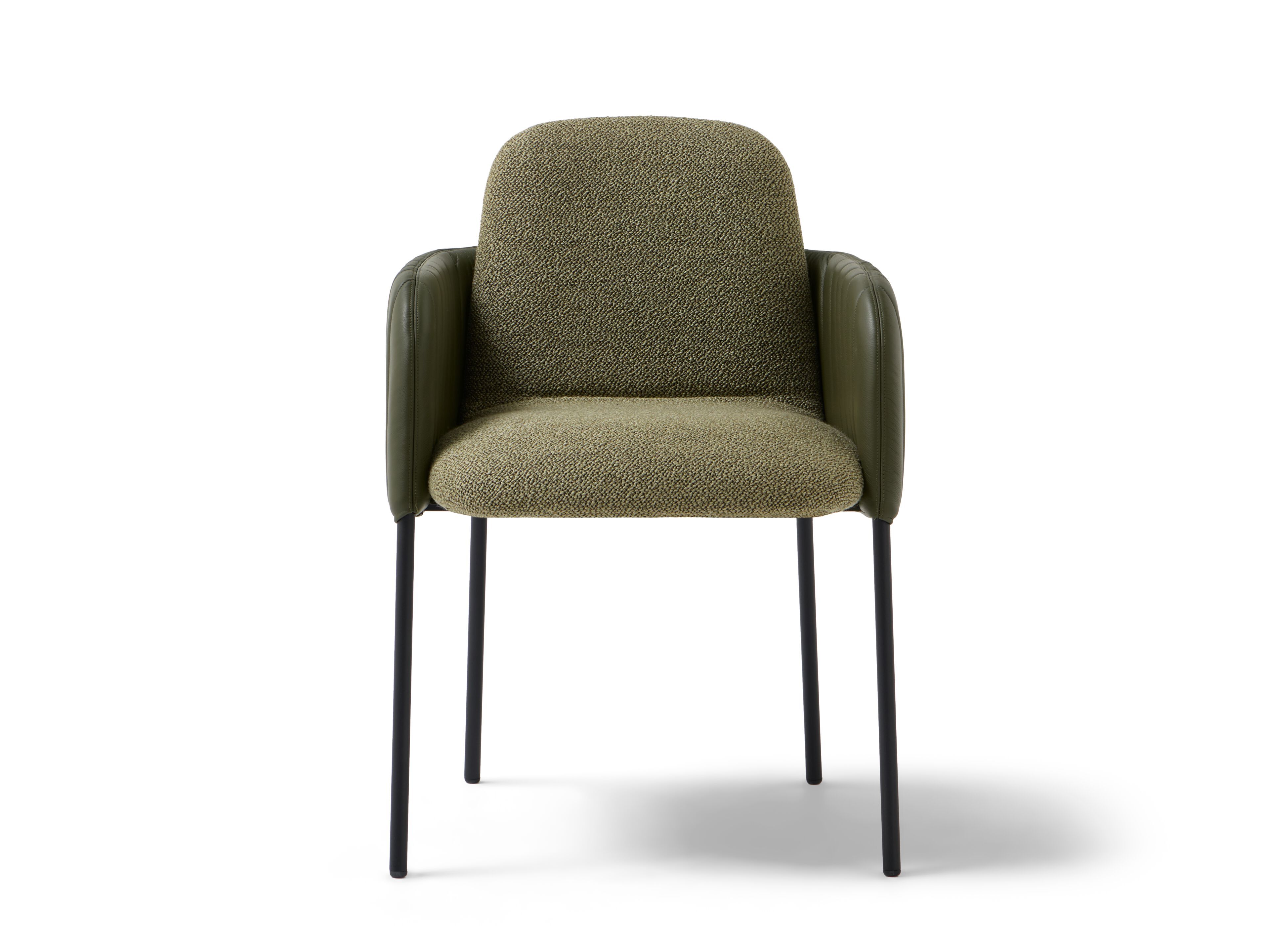 Стул из ткани и кожи с подлокотниками MOBLIBERICA Nai ARCH-00075361 - Вид №1