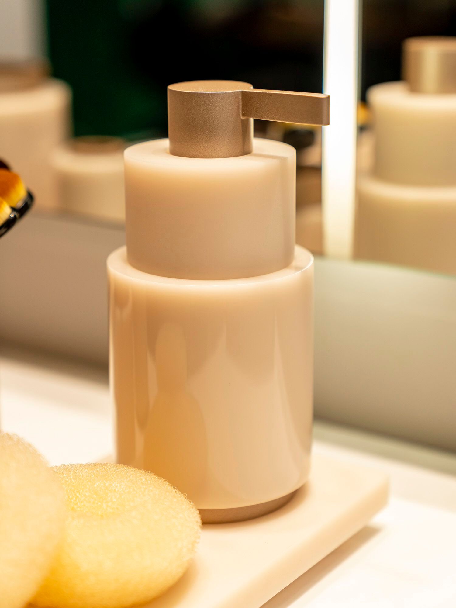 Диспенсер для мыла из смолы Vallvé ARO ARCH-00078508 - Вид №8