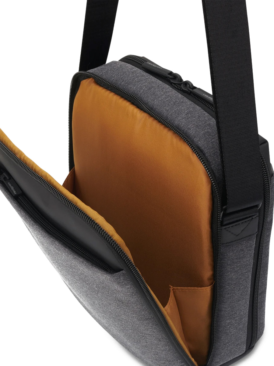 HNXT02/214-01 Сумка HNXT02 INC Vertical Crossover 10 RFID Hedgren Next - Вид №6