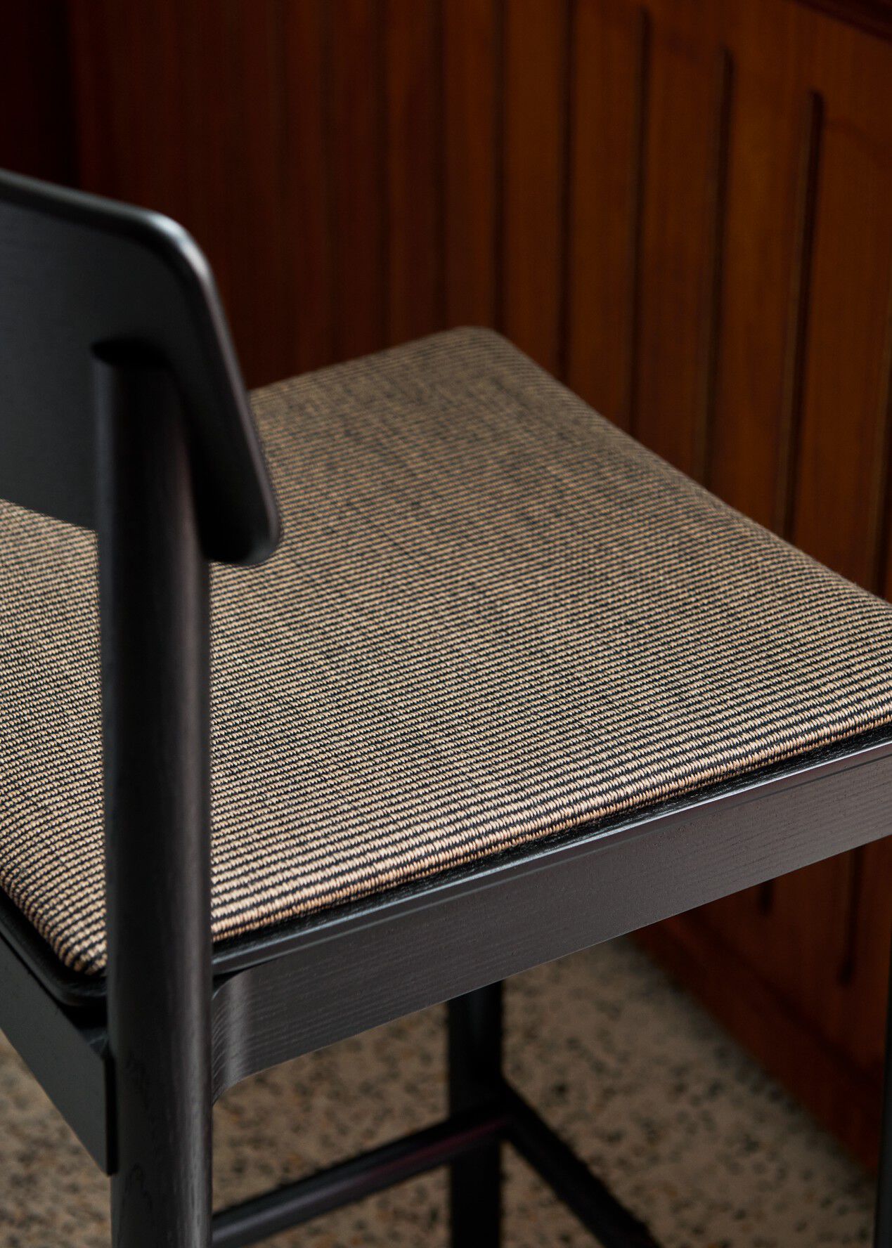 Твердый деревянный кухонный стул с мягким сиденьем &Tradition Betty ARCH-00117131 - Вид №12