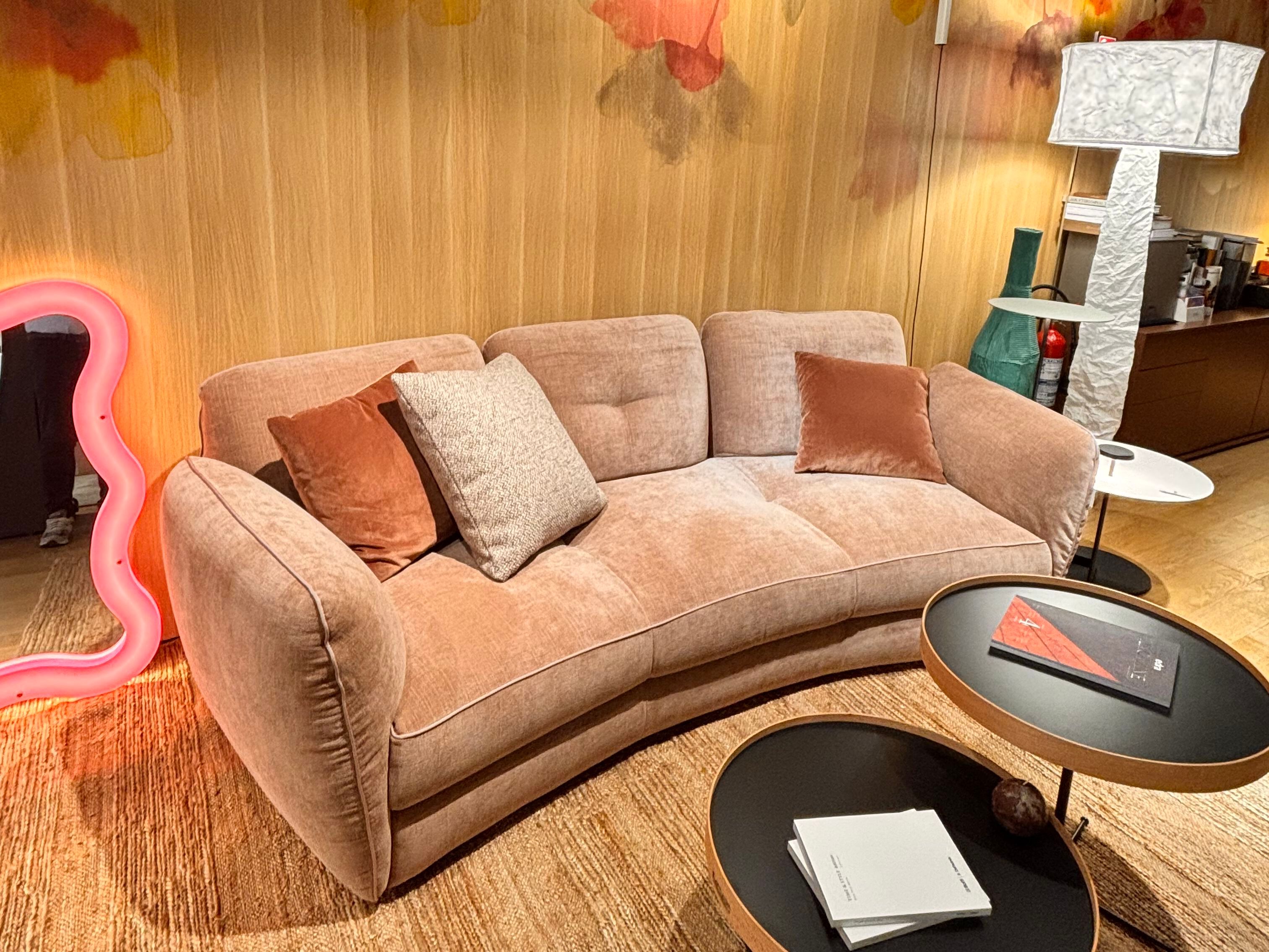 Изогнутый диван из ткани In Stock Cattelan Италия ARCH-00077694