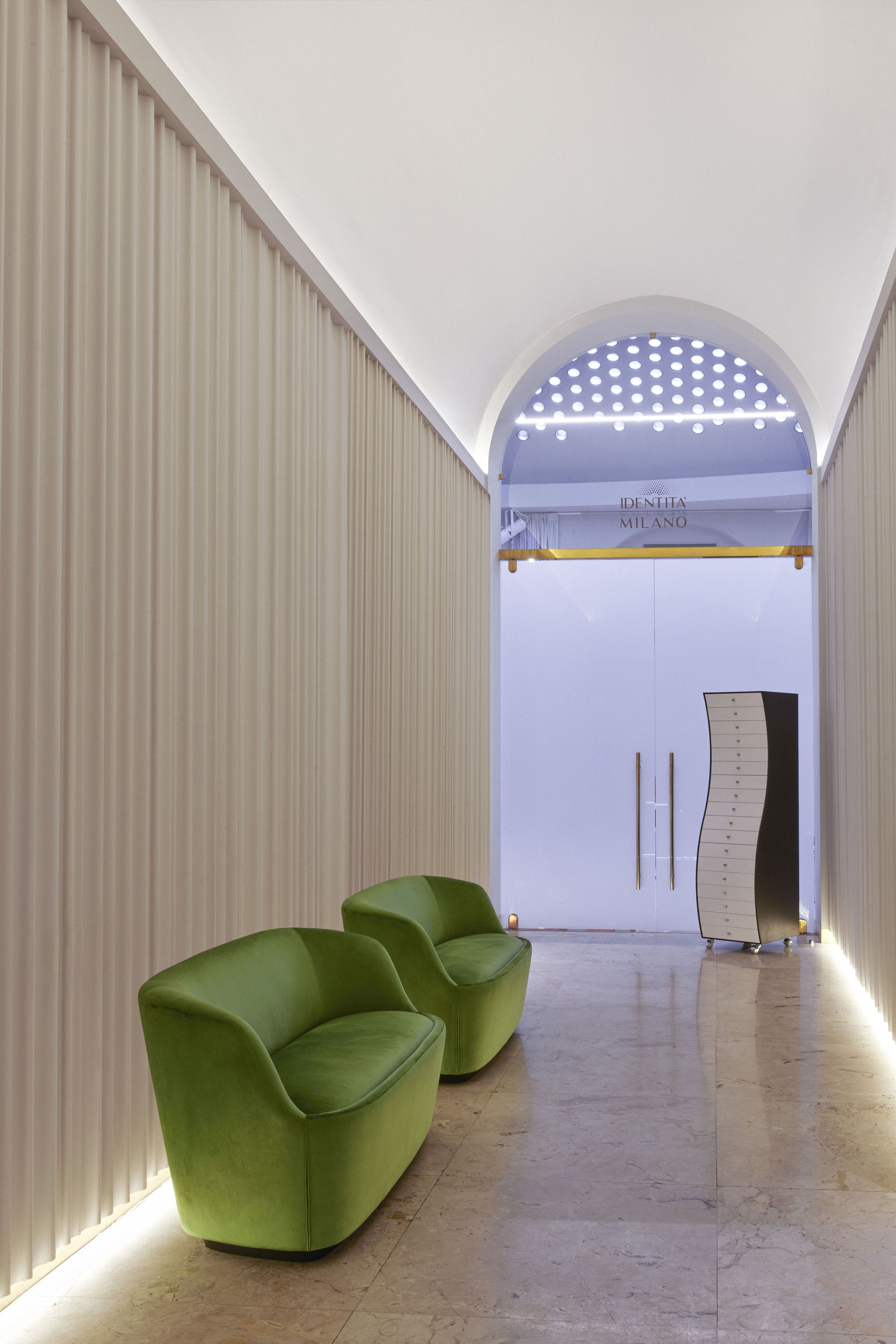 Кожаный или тканевый диван CAPPELLINI Orla ARCH-00028019 - Вид №1