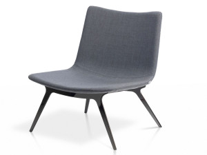 Тканевое кресло с 4 металлическими ножками