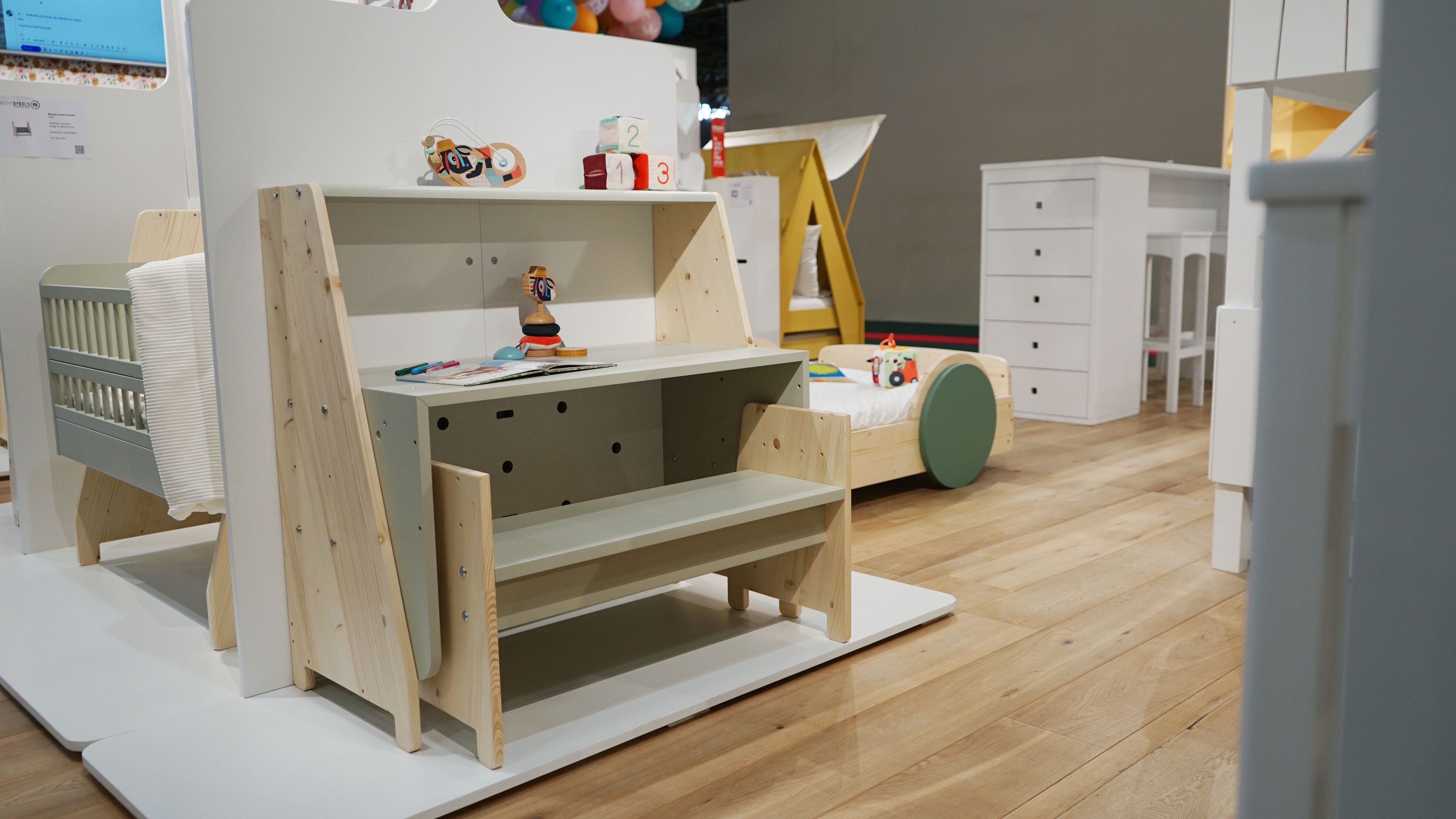 Лакированная деревянная кровать для сна Mathy by Bols ASYMETRY ARCH-00052185 - Вид №16