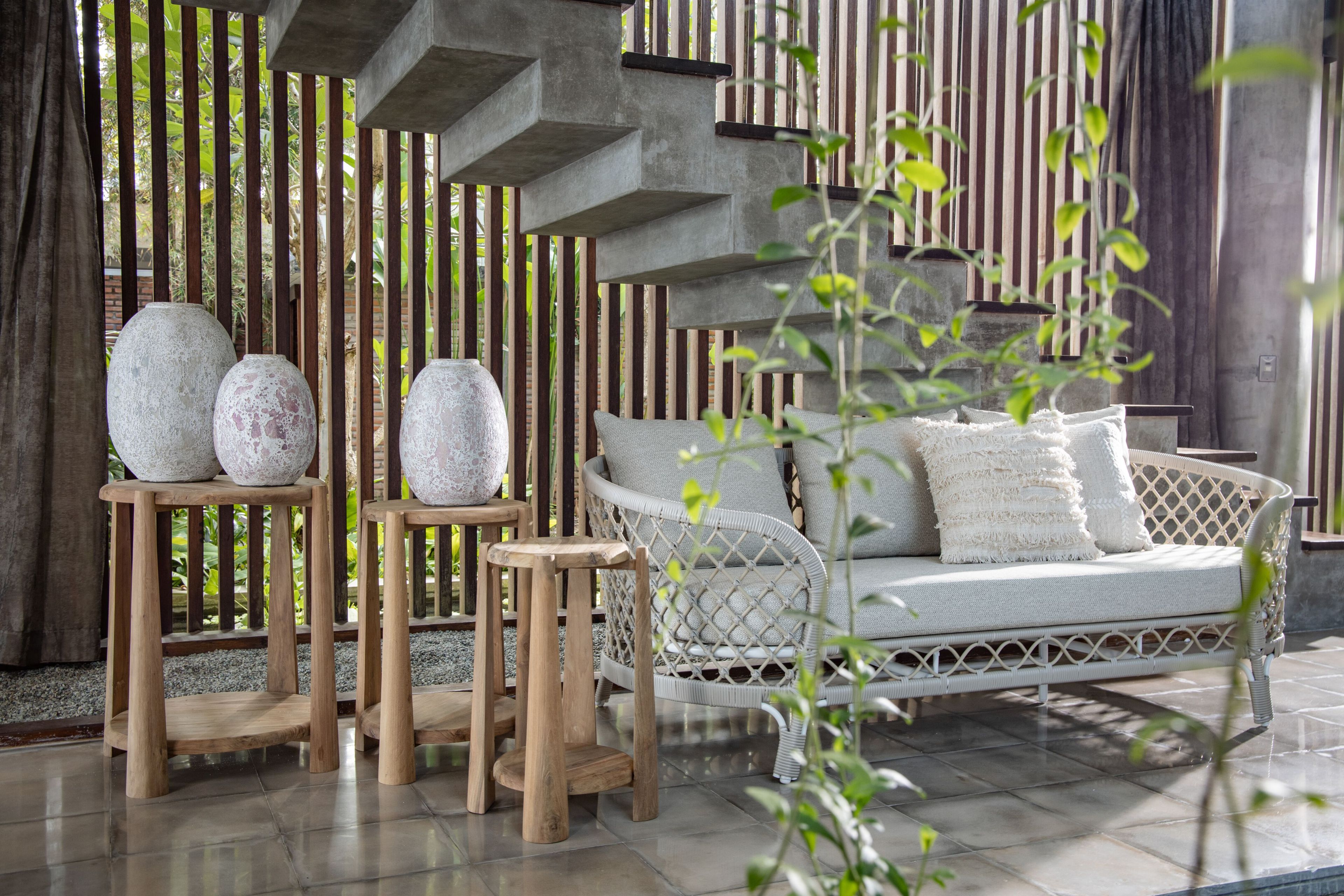 Высокий садовый стол из тикового дерева cbdesign Moires ARCH-00037065 - Вид №13