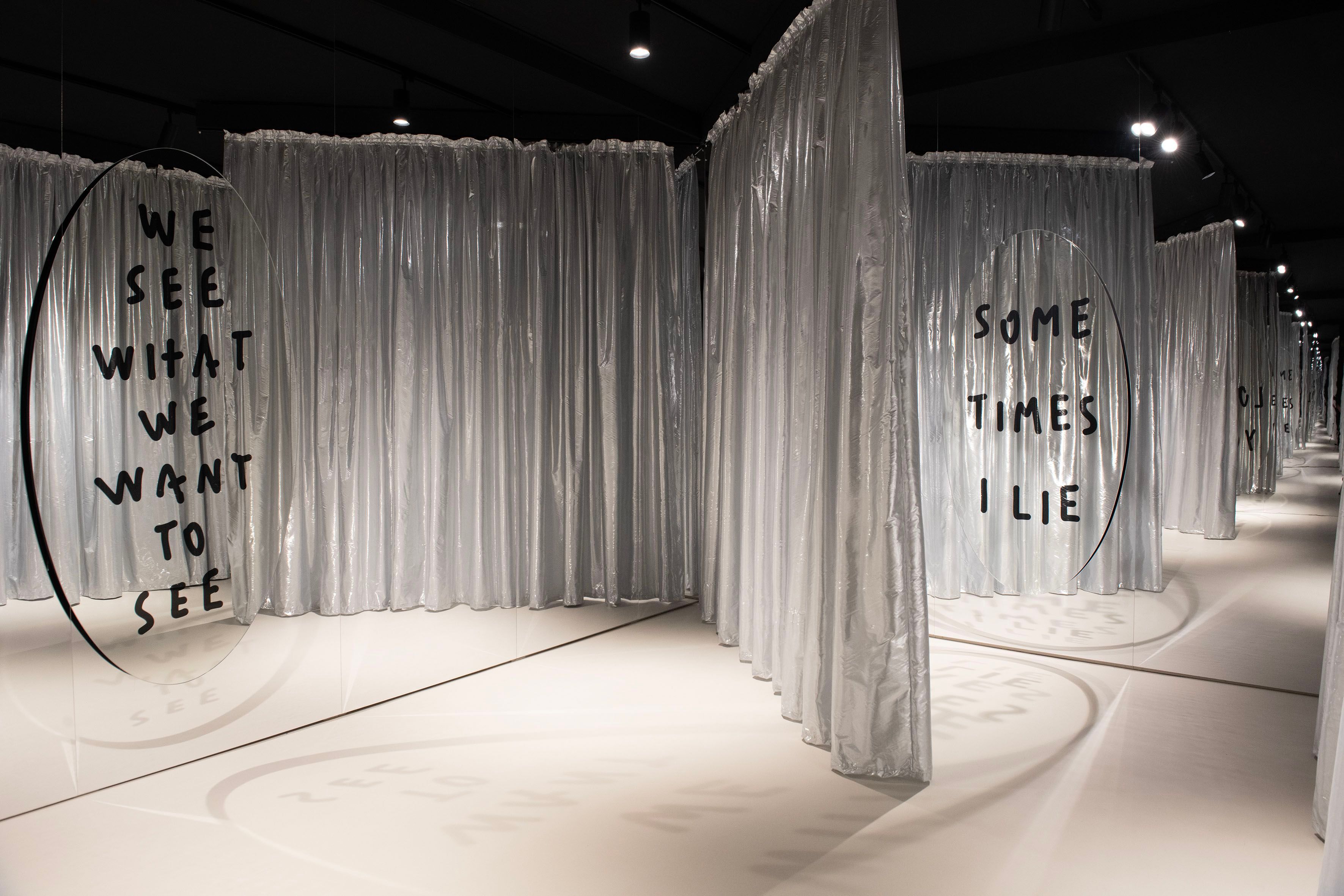 Настенное стекло овальное зеркало CASSINA ME FROM OUTSTIDE ARCH-00050794 - Вид №2