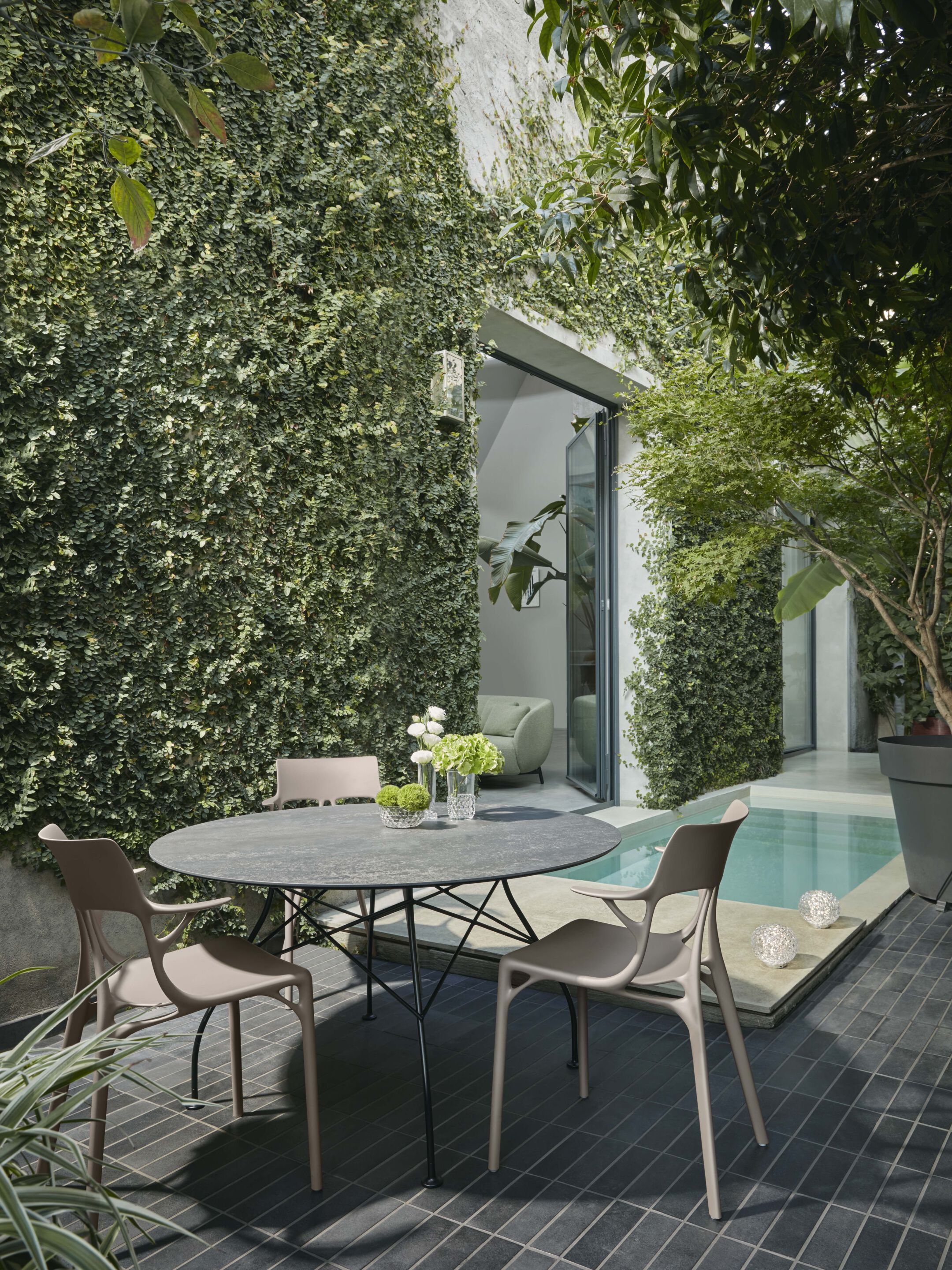 Стул из переработанного инженерного пластика с подлокотниками Kartell A. I ARCH-00030054 - Вид №7