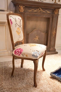 Мягкий стул