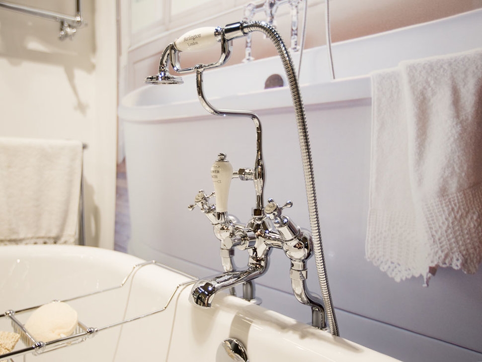 Смеситель для ванны "под наклоном" и ручным душем, набортный [CL19]  Burlington T9-QT, T18, T1  - Вид №3